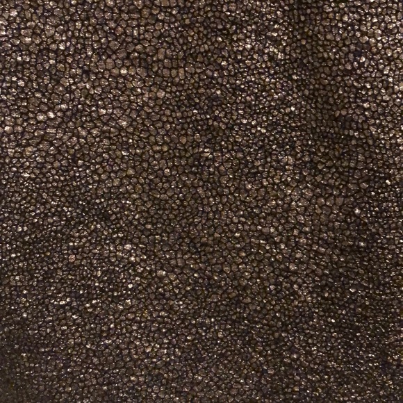 Black and gold sparkly crop top. Forever 21. Small - Picture 4 of 4